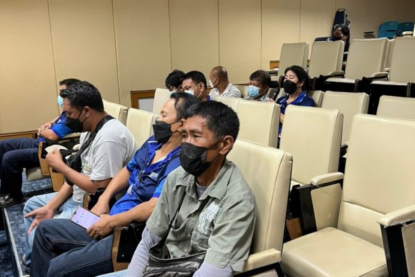 LINE_ALBUM_ประชุมกองกลาง_221116_1