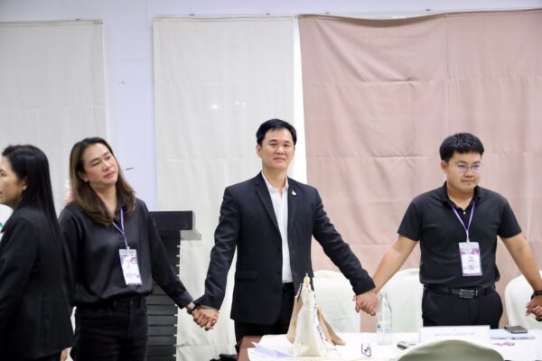 LINE_ALBUM_1_260726_122